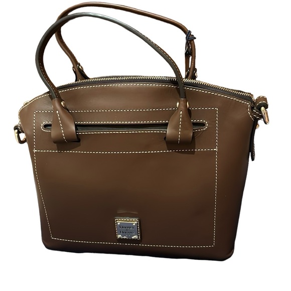 Dooney & Bourke Handbags - NWT DOONEY & BOURKE Shoulder bag, handbag purse carry handles removable strap